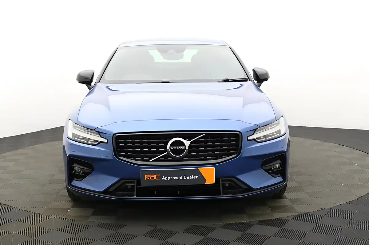 Used 2021 Volvo S60 R-Design Blue - Interior and Exterior details 9