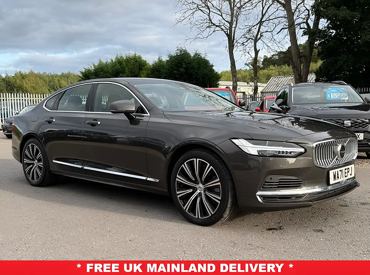 Used 2021 Volvo S90 Inscription Platinum Grey - Front View