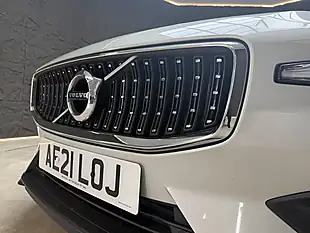 Used 2021 Volvo V60 Cross Country Gold - Interior and Exterior details 16