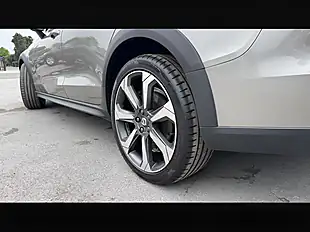 Used 2021 Volvo V60 Cross Country Pebble Grey - Interior and Exterior details 16