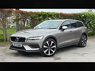 Used 2021 Volvo V60 Cross Country Pebble Grey - Interior and Exterior details 2