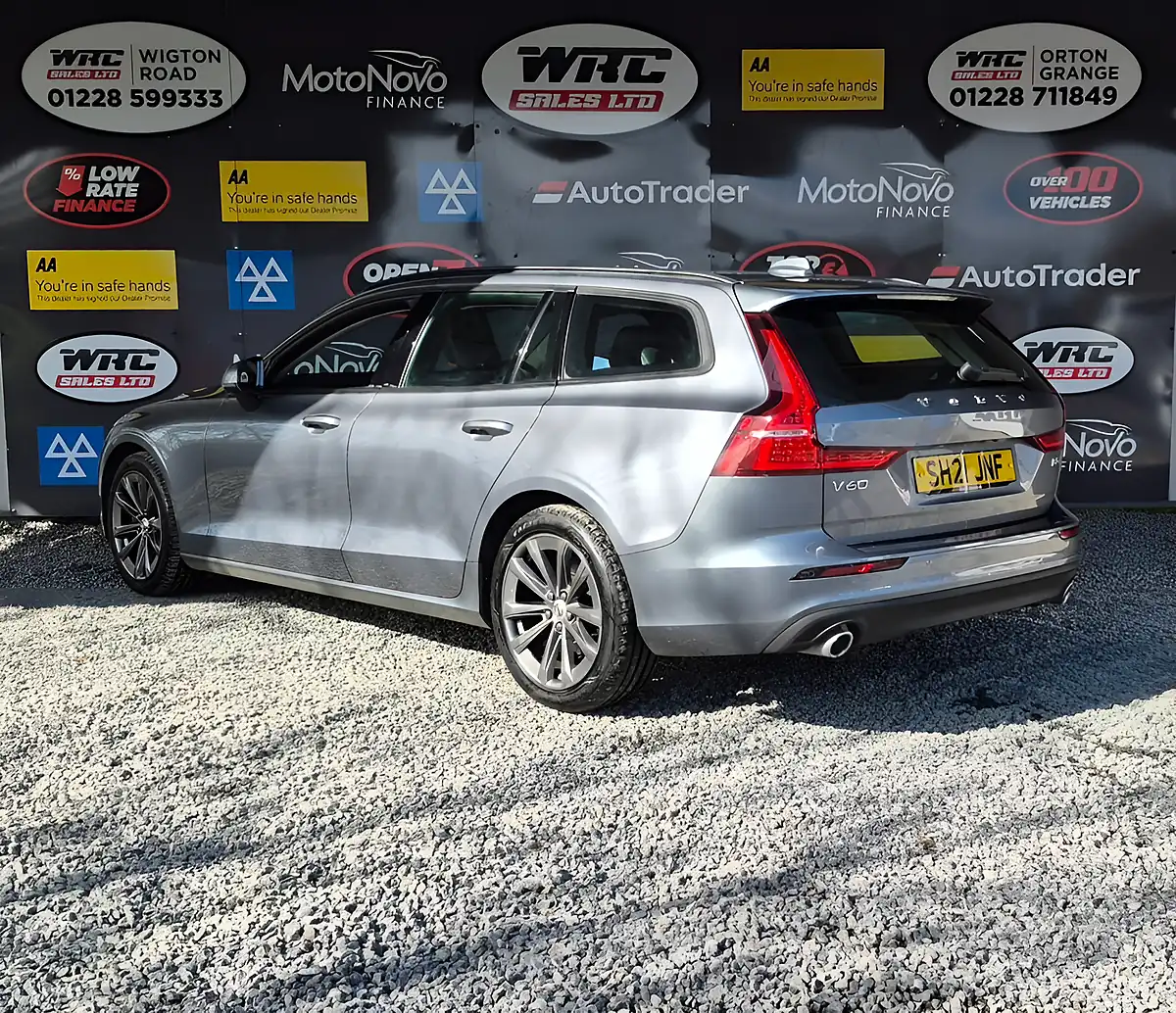 Used 2021 Volvo V60 Momentum Grey - Interior and Exterior details 3