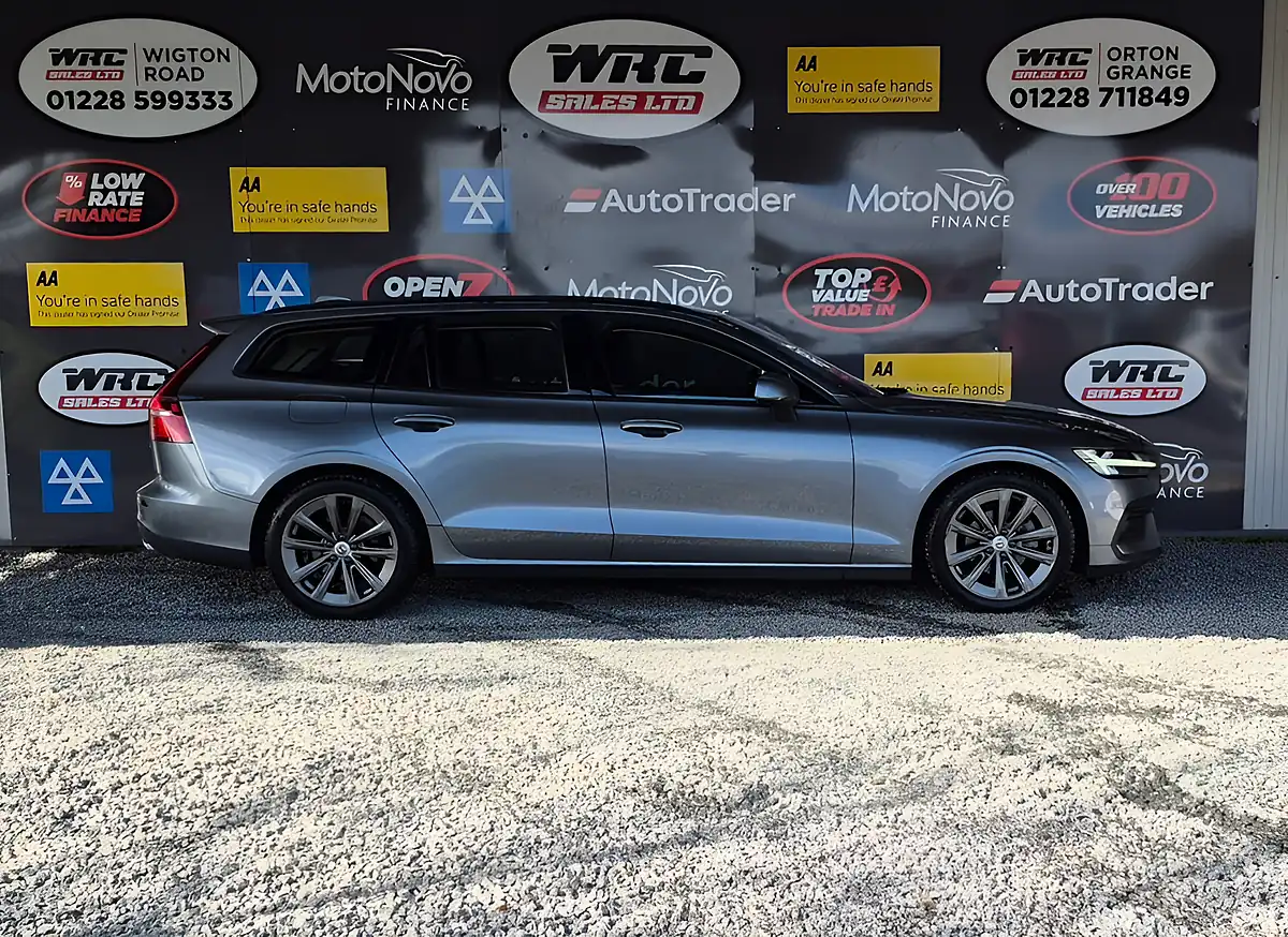 Used 2021 Volvo V60 Momentum Grey - Interior and Exterior details 5