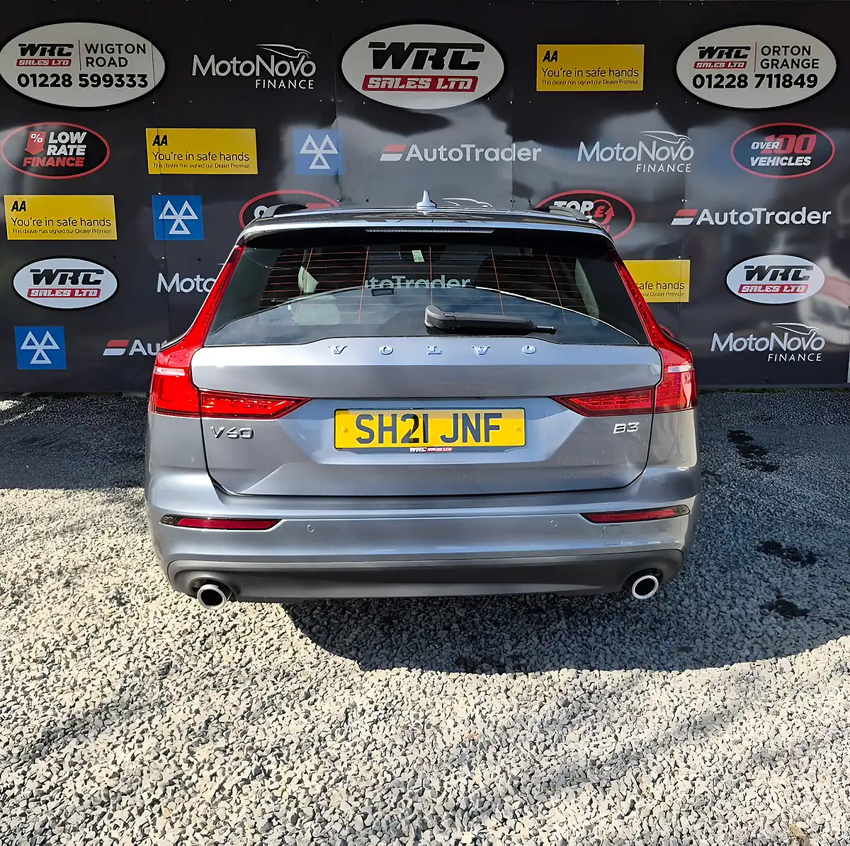 Used 2021 Volvo V60 Momentum Grey - Interior and Exterior details 8