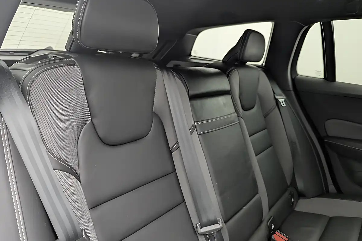 Used 2021 Volvo V60 R-Design Black Stone - Interior and Exterior details 16