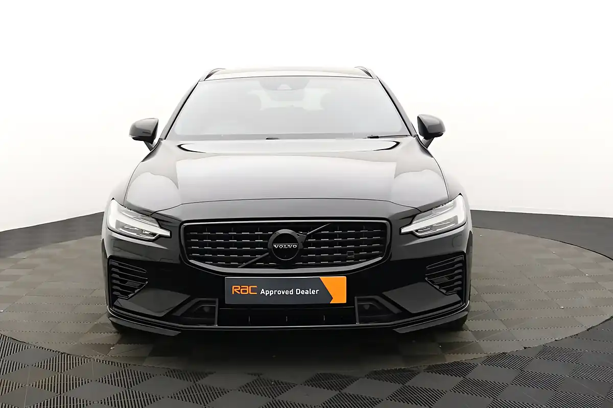 Used 2021 Volvo V60 R-Design Black Stone - Interior and Exterior details 7