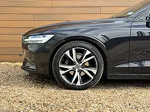 Used 2021 Volvo V60 R-Design Onyx Black - Interior and Exterior details 11