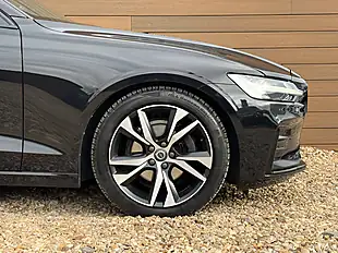 Used 2021 Volvo V60 R-Design Onyx Black - Interior and Exterior details 12