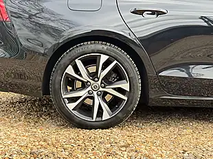 Used 2021 Volvo V60 R-Design Onyx Black - Interior and Exterior details 16