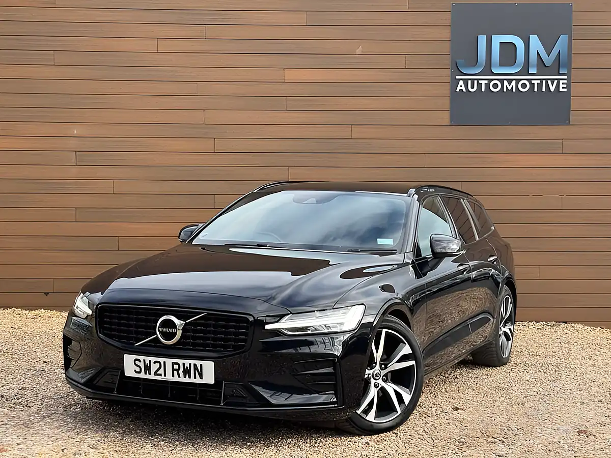 Used 2021 Volvo V60 R-Design Onyx Black - Interior and Exterior details 9