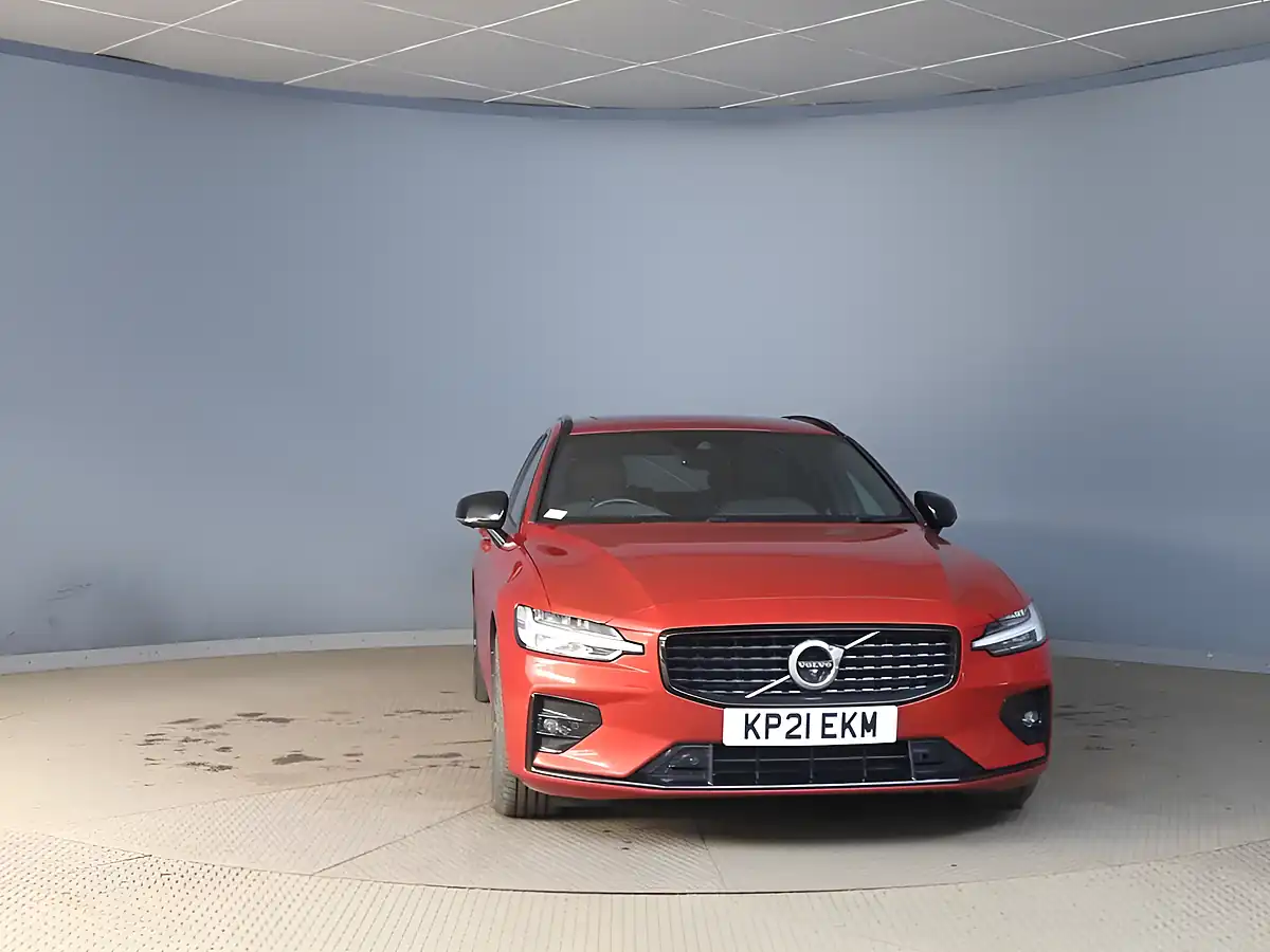 Used 2021 Volvo V60 R-Design Red - Interior and Exterior details 9