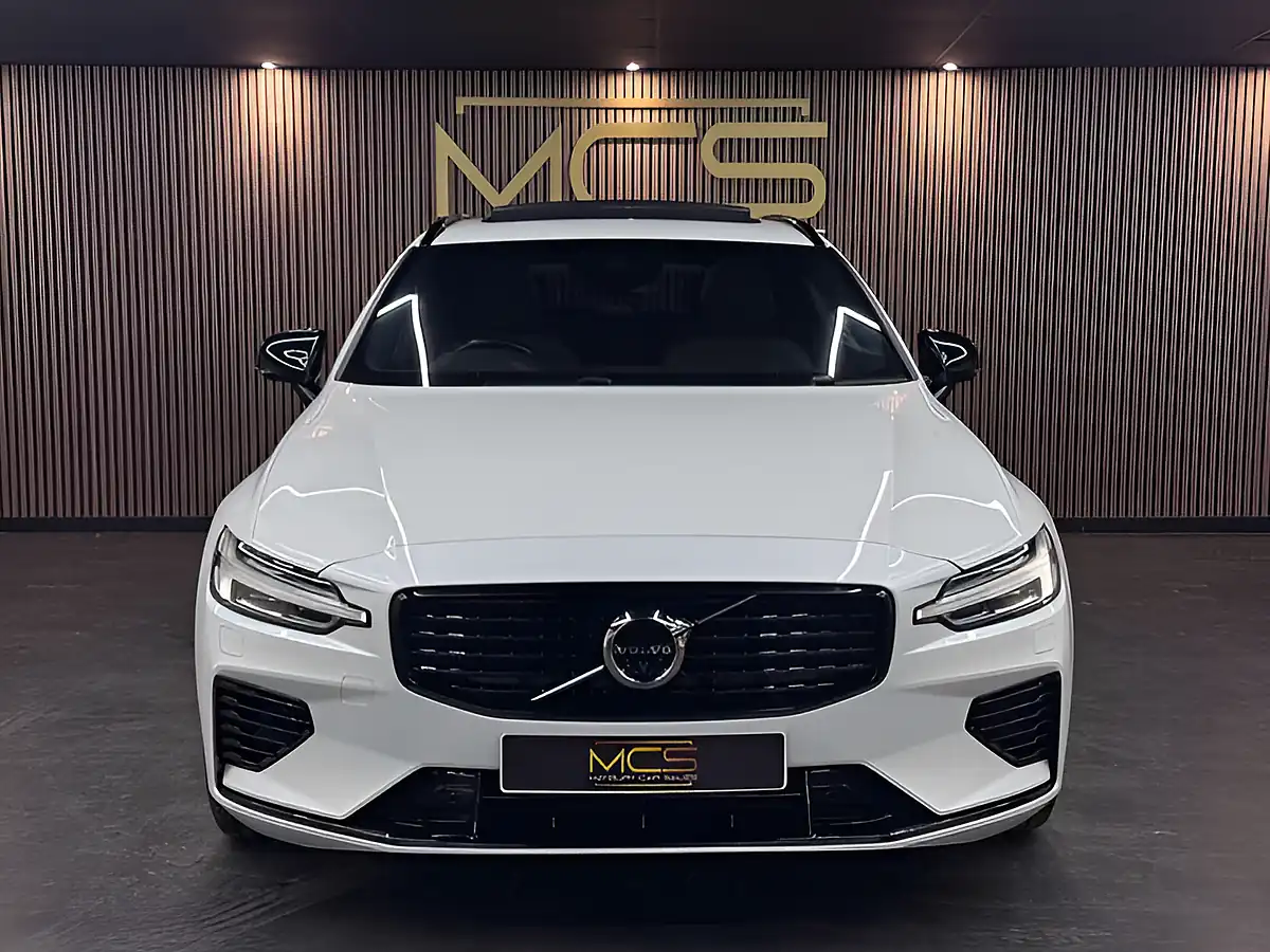 Used 2021 Volvo V60 R-Design White - Interior and Exterior details 2