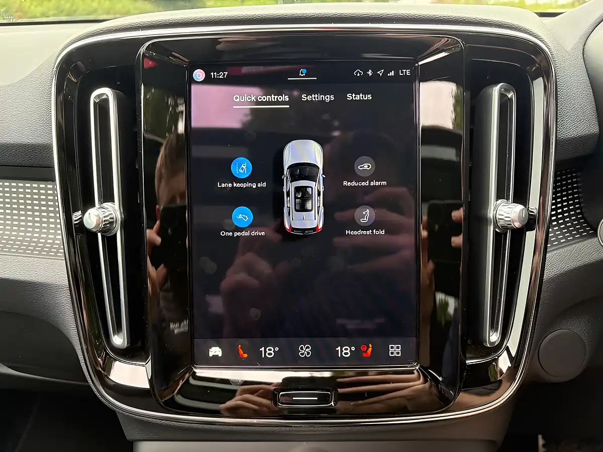 Used 2021 Volvo XC40 First Edition White - Interior and Exterior details 12