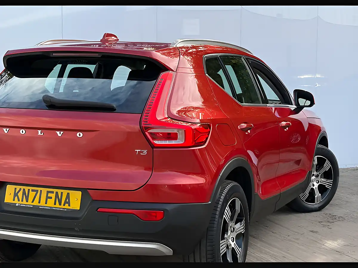 Used 2021 Volvo XC40 Inscription Fusion Red - Interior and Exterior details 14