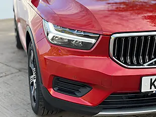 Used 2021 Volvo XC40 Inscription Fusion Red - Interior and Exterior details 6