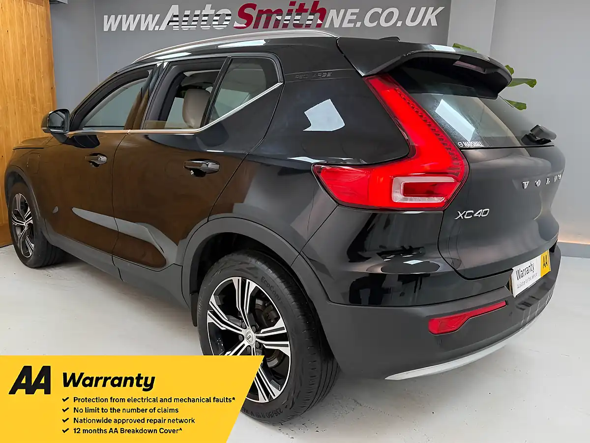 Used 2021 Volvo XC40 Inscription Onyx Black - Interior and Exterior details 3