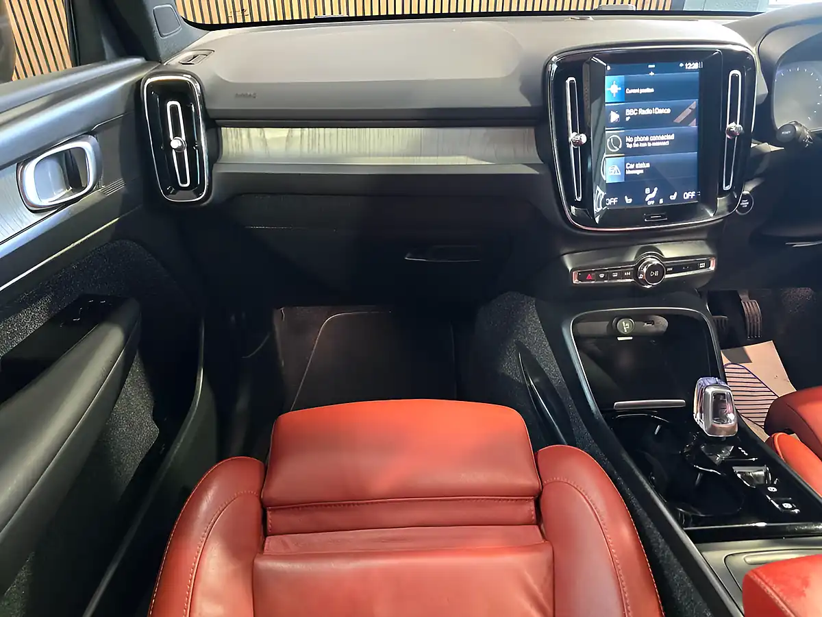 Used 2021 Volvo XC40 Inscription Pro Black - Interior and Exterior details 10
