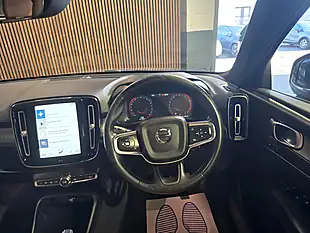Used 2021 Volvo XC40 Inscription Pro Blue - Interior and Exterior details 11