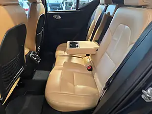 Used 2021 Volvo XC40 Inscription Pro Blue - Interior and Exterior details 19