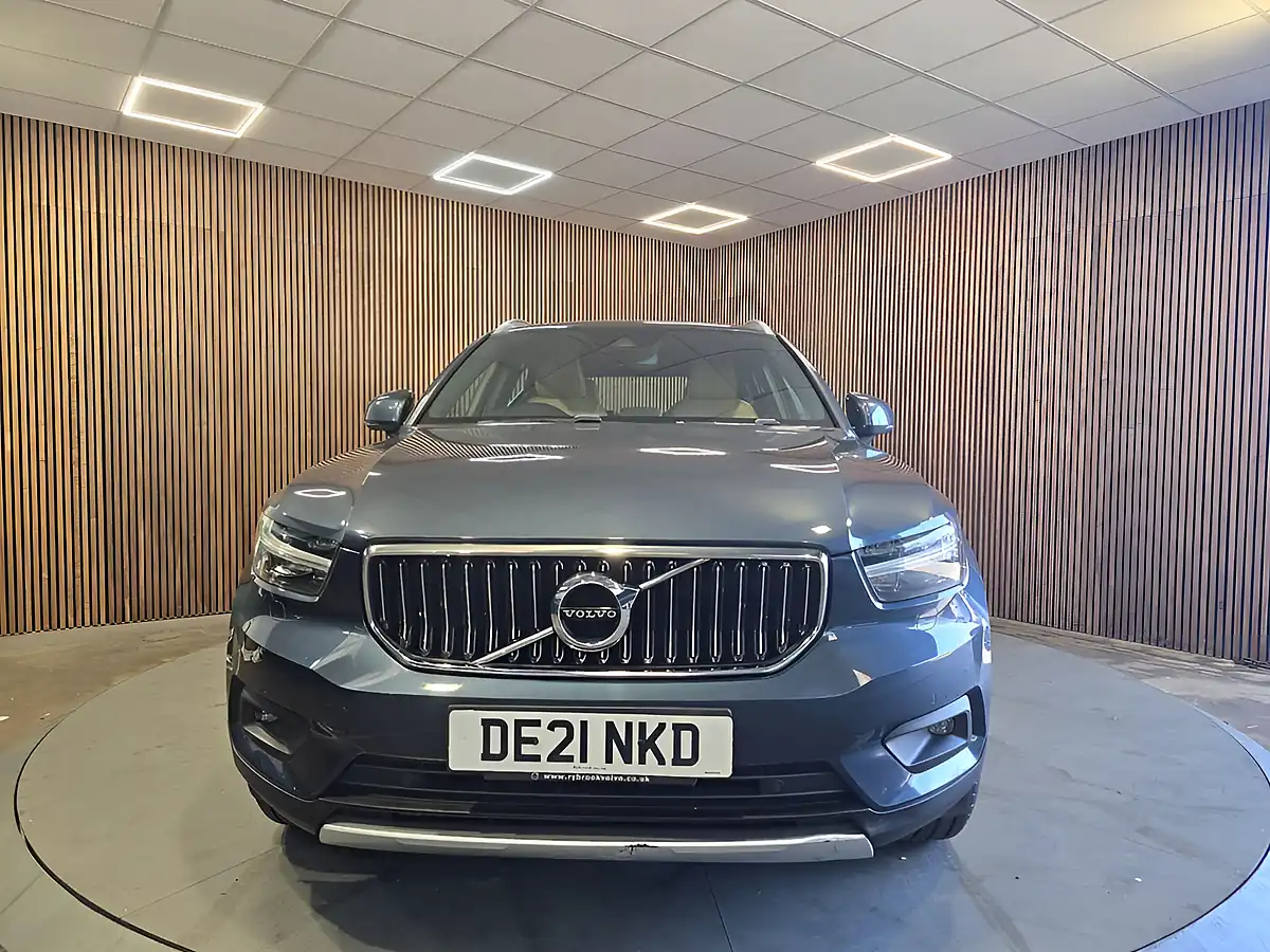 Used 2021 Volvo XC40 Inscription Pro Blue - Interior and Exterior details 3