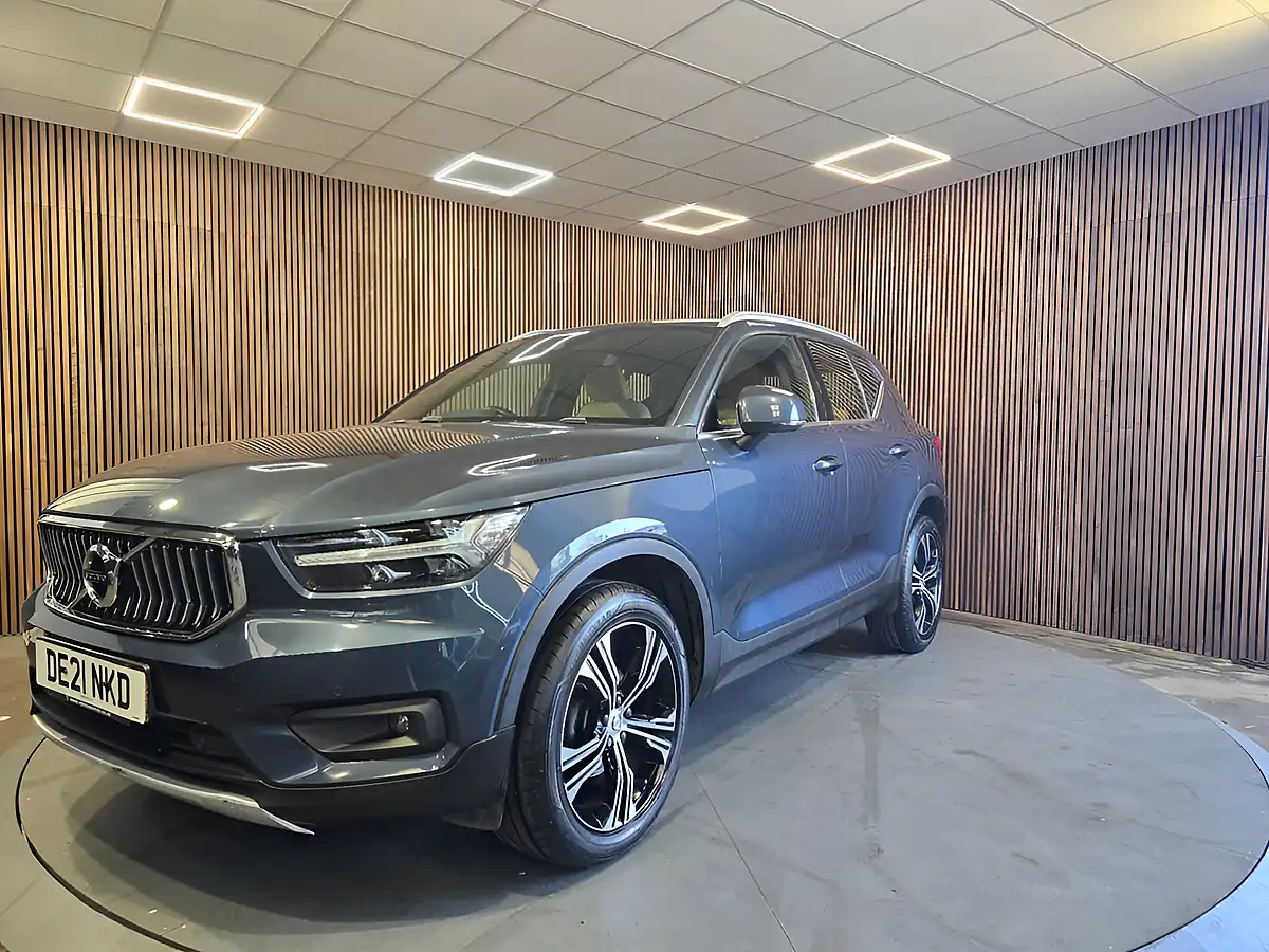 Used 2021 Volvo XC40 Inscription Pro Blue - Interior and Exterior details 4