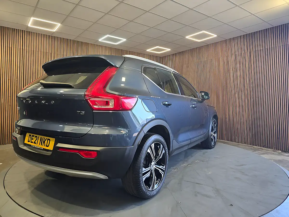 Used 2021 Volvo XC40 Inscription Pro Blue - Interior and Exterior details 9