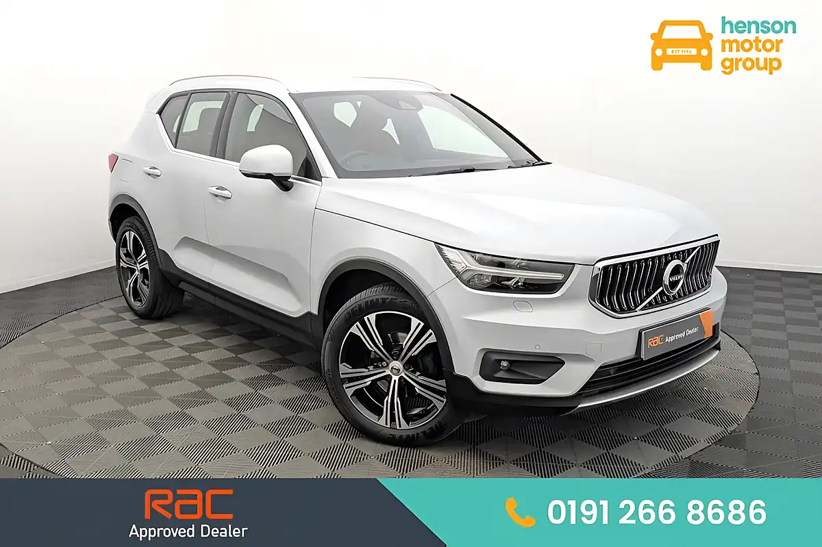 Used 2021 Volvo XC40 Inscription Pro Glacier Silver - Front View