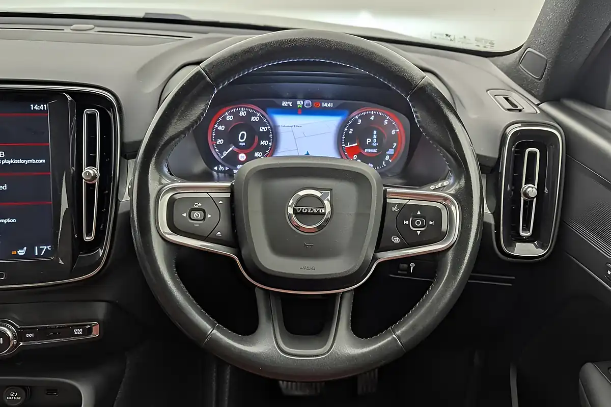 Used 2021 Volvo XC40 Inscription Pro Glacier Silver - Interior and Exterior details 14