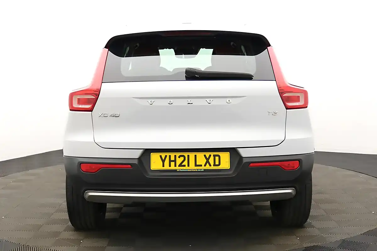 Used 2021 Volvo XC40 Inscription Pro Glacier Silver - Interior and Exterior details 4