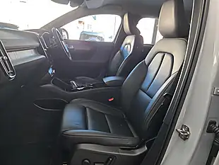 Used 2021 Volvo XC40 Inscription Pro Silver - Interior and Exterior details 8