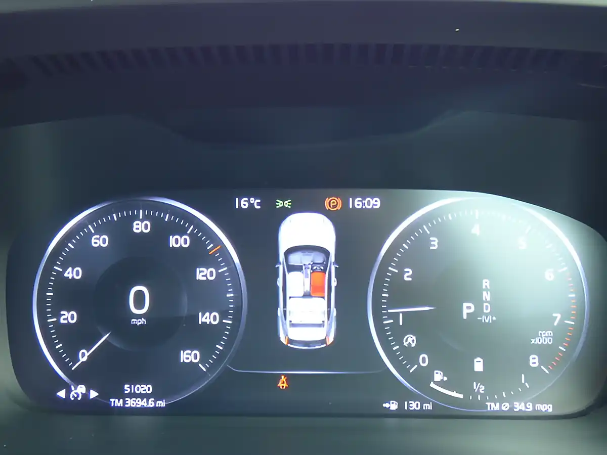 Used 2021 Volvo XC40 Inscription Red - Interior and Exterior details 12