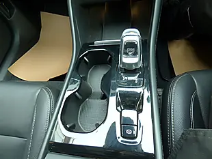 Used 2021 Volvo XC40 Inscription Red - Interior and Exterior details 3