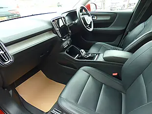 Used 2021 Volvo XC40 Inscription Red - Interior and Exterior details 6