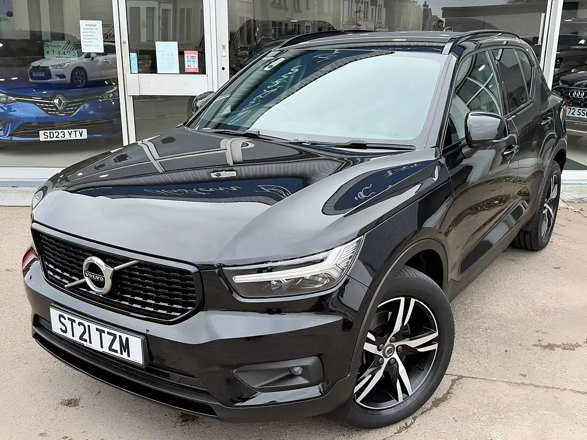 Used 2021 Volvo XC40 R-Design Black - Interior and Exterior details 5