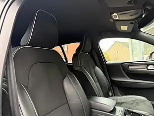 Used 2021 Volvo XC40 R-Design Black - Interior and Exterior details 8