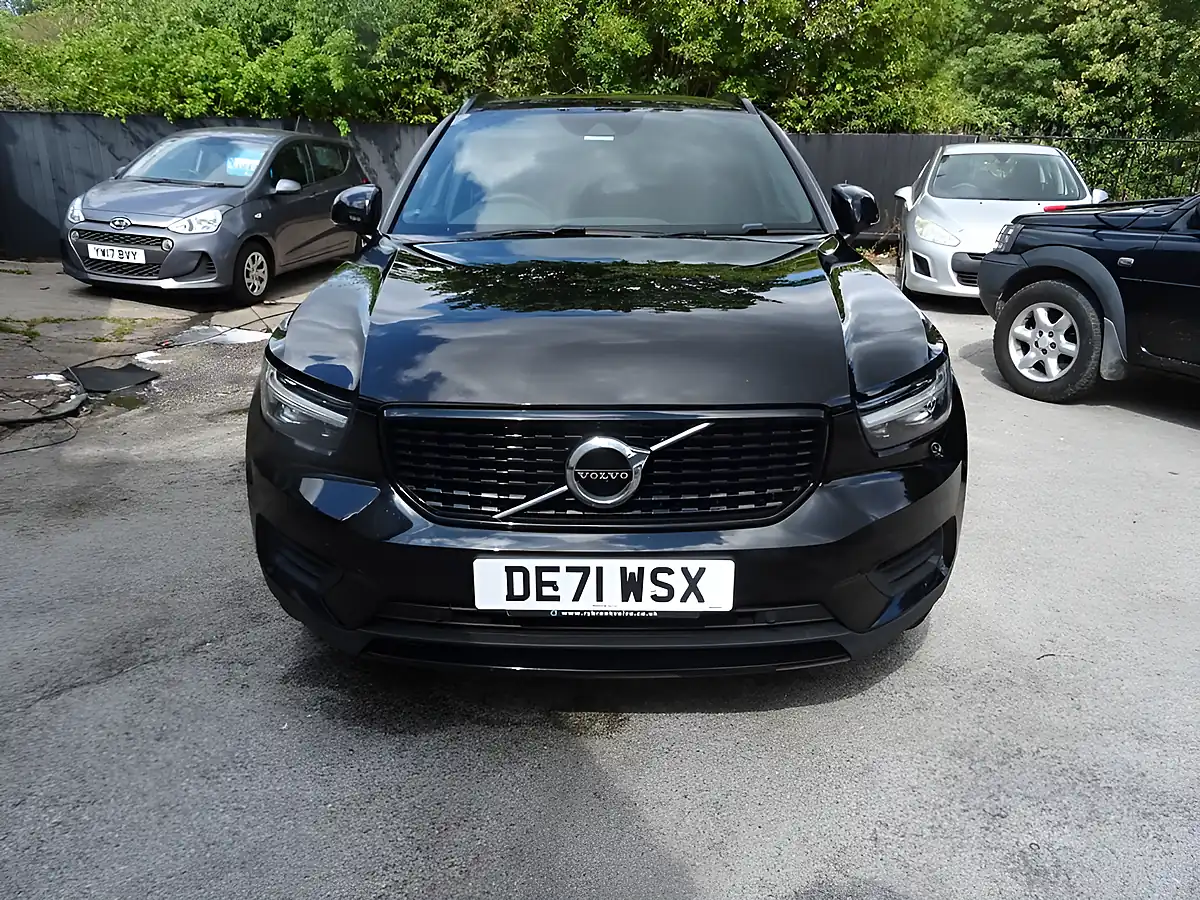 Used 2021 Volvo XC40 R-Design Black - Interior and Exterior details 8