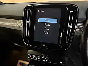 Used 2021 Volvo XC40 R-Design Black - Interior and Exterior details 12