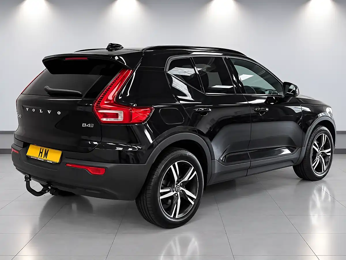 Used 2021 Volvo XC40 R-Design Black - Interior and Exterior details 2