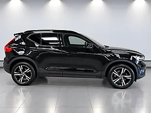Used 2021 Volvo XC40 R-Design Black - Interior and Exterior details 9