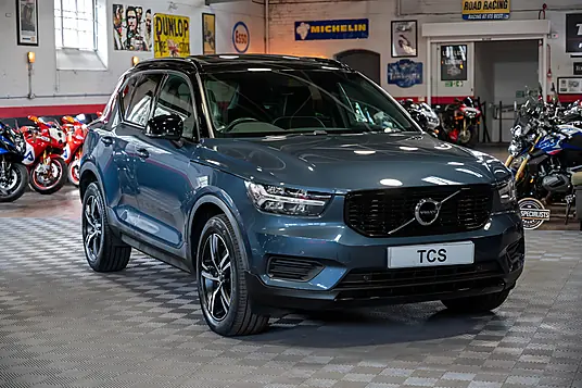 2021 Volvo XC40 B4 MHEV R-Design