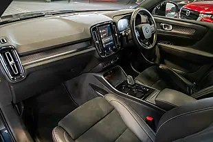 Used 2021 Volvo XC40 R-Design Denim Blue - Interior and Exterior details 7