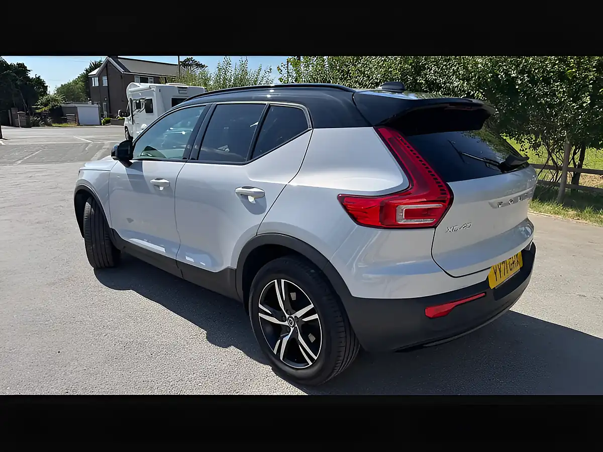 Used 2021 Volvo XC40 R-Design Glacier Silver - Interior and Exterior details 10