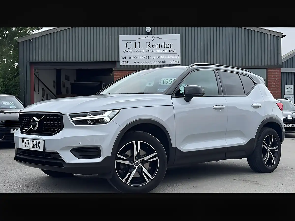 Used 2021 Volvo XC40 R-Design Glacier Silver - Interior and Exterior details 3