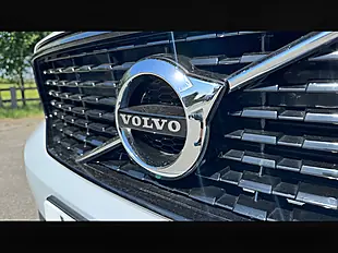 Used 2021 Volvo XC40 R-Design Glacier Silver - Interior and Exterior details 8