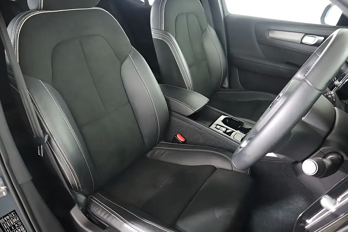 Used 2021 Volvo Xc40 R-Design Pro Grey - Interior and Exterior details 12