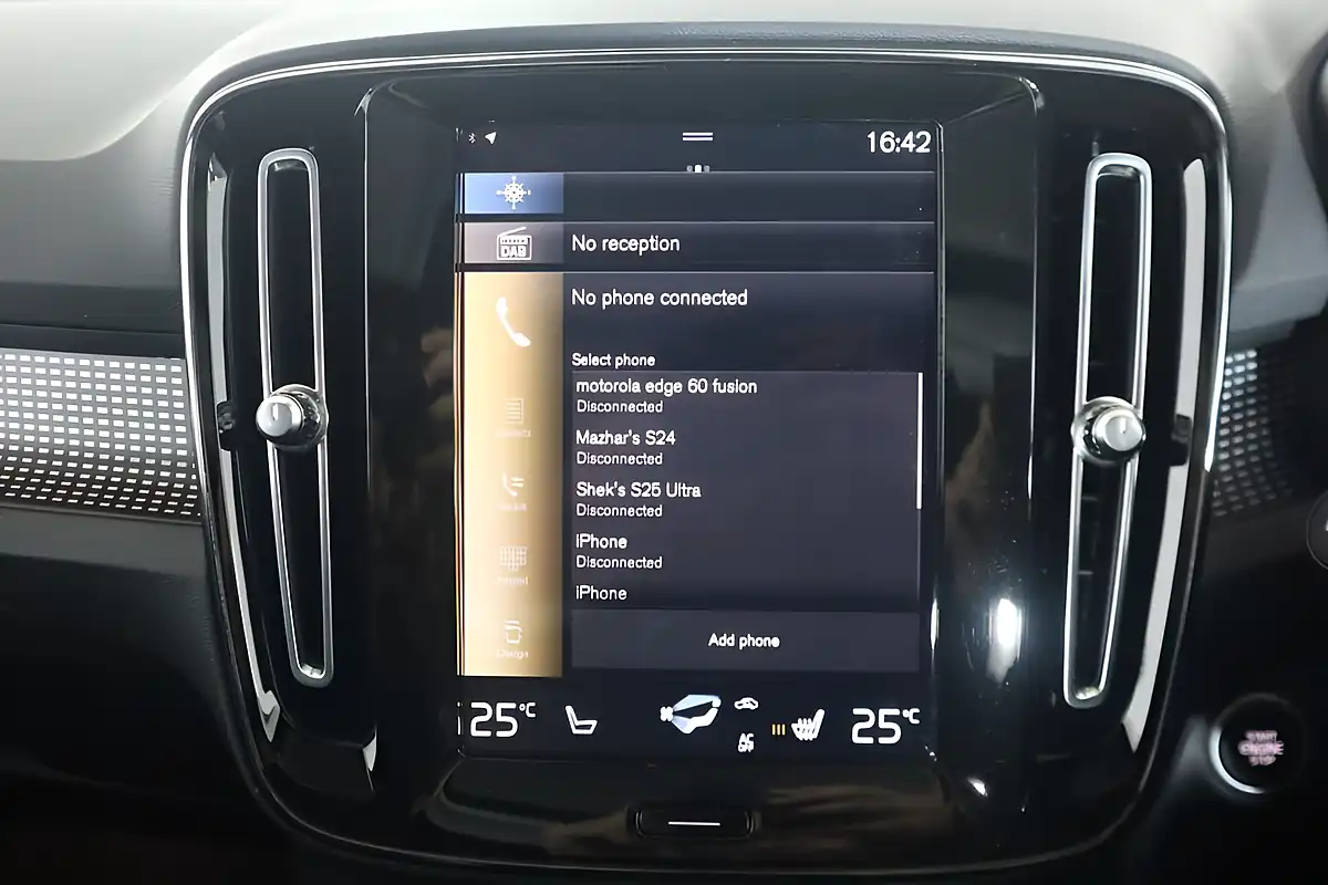 Used 2021 Volvo Xc40 R-Design Pro Grey - Interior and Exterior details 15