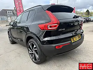 Used 2021 Volvo XC40 R-Design Pro Onyx Black - Interior and Exterior details 11
