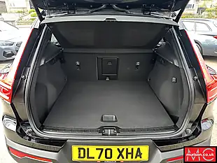 Used 2021 Volvo XC40 R-Design Pro Onyx Black - Interior and Exterior details 14