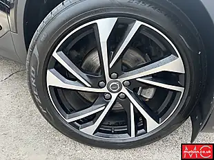 Used 2021 Volvo XC40 R-Design Pro Onyx Black - Interior and Exterior details 2