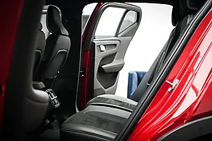 Used 2021 Volvo XC40 R-Design Pro Red - Interior and Exterior details 16